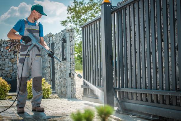 Best Post-Construction Pressure Washing  in East Farmingdale, NY